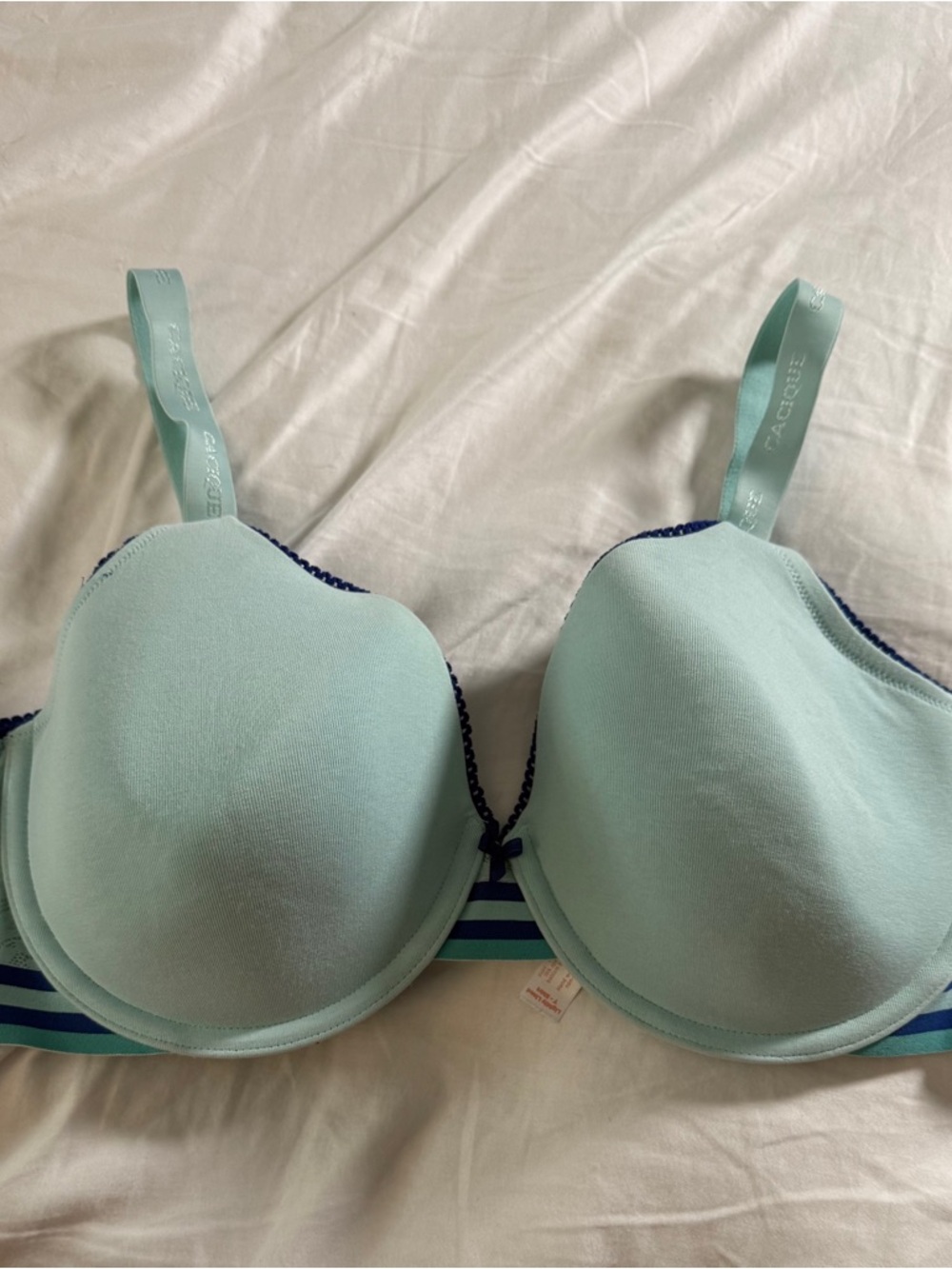 Cacique bra size 40 DD